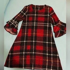 R&K women winter dress size 8 made in Vietnam 87% Polyester